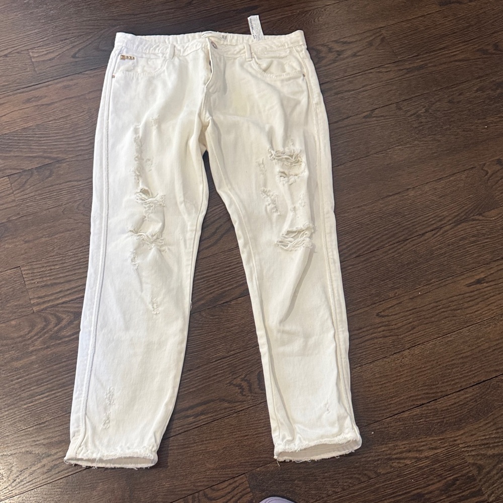 Zara Women's Straight Leg White Jeans